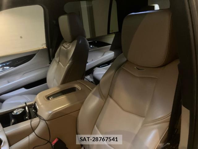 Cadillac ESCALADE 2018-12 8812989-19