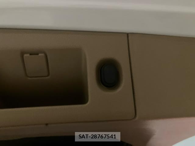 Cadillac ESCALADE 2018-12 8812989-4