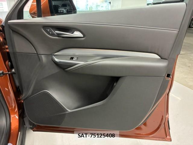 Cadillac XT4 2021-04 8814344-12