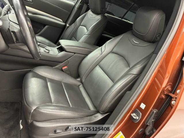 Cadillac XT4 2021-04 8814344-2