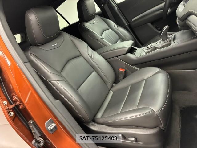 Cadillac XT4 2021-04 8814344-3