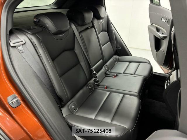 Cadillac XT4 2021-04 8814344-4