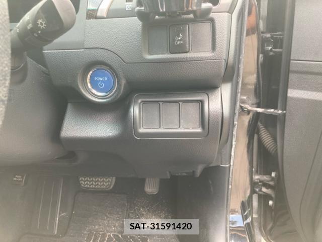 Toyota CAMRY 2012-04 8812090-19