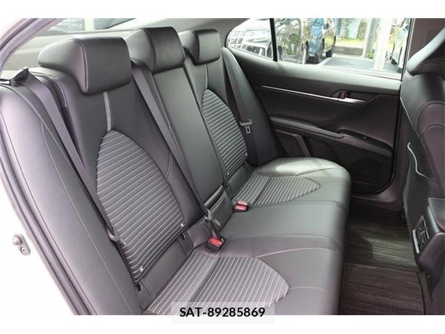 Toyota CAMRY 2019-05 8812798-15
