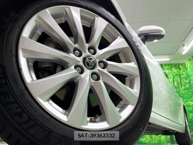 Toyota CAMRY 2017-12 8812999-13