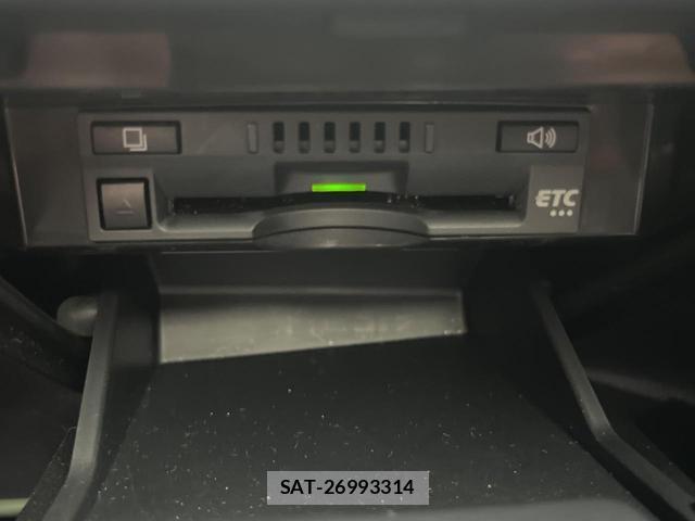 Toyota CAMRY 2017-10 8814744-6