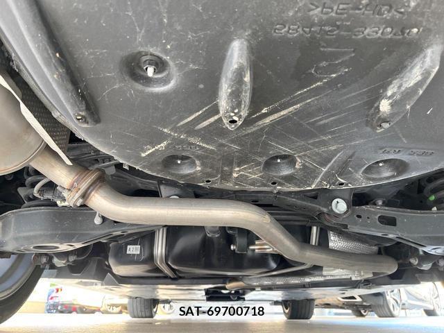 Toyota CAMRY 2021-12 8817207-18