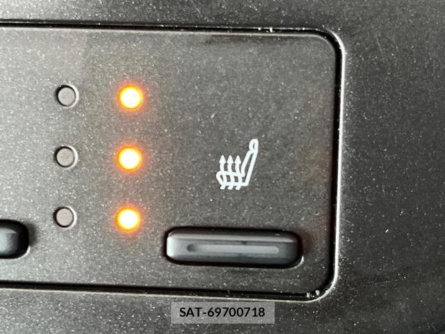 Toyota CAMRY 2021-12 8817207-6