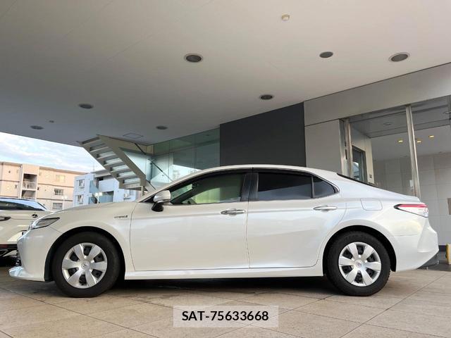 Toyota CAMRY 2018-01 8817210-13