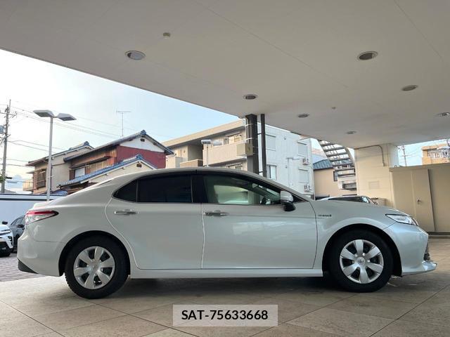 Toyota CAMRY 2018-01 8817210-14