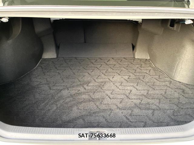 Toyota CAMRY 2018-01 8817210-15