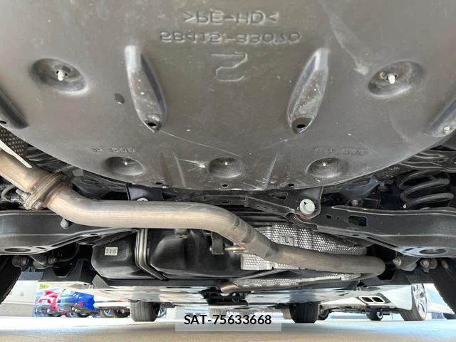 Toyota CAMRY 2018-01 8817210-16