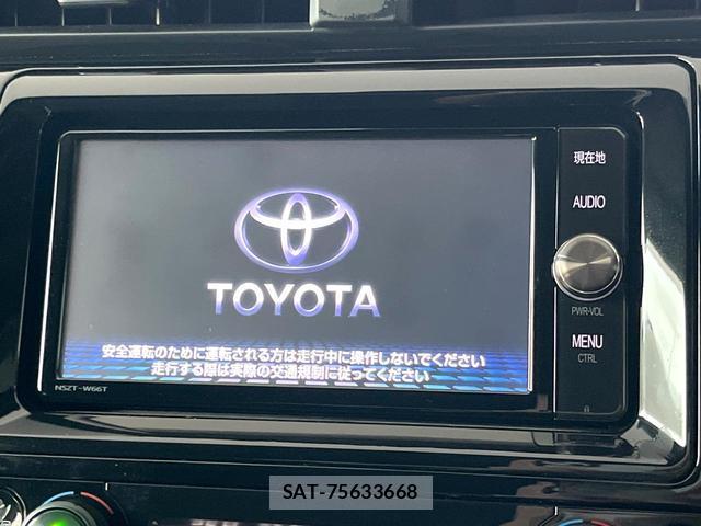 Toyota CAMRY 2018-01 8817210-2