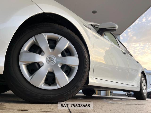 Toyota CAMRY 2018-01 8817210-8