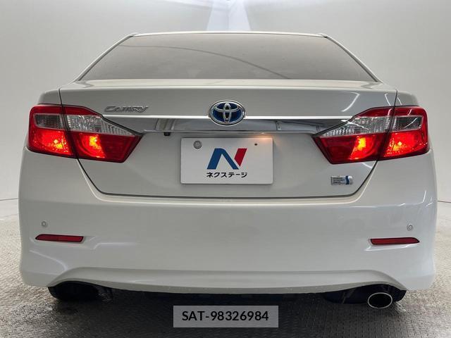 Toyota CAMRY 2012-06 8817843-16