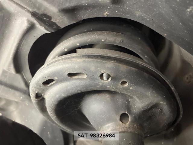 Toyota CAMRY 2012-06 8817843-17