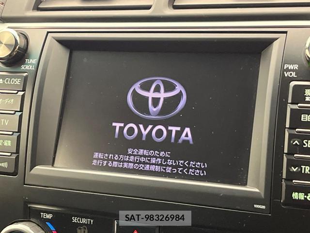 Toyota CAMRY 2012-06 8817843-2