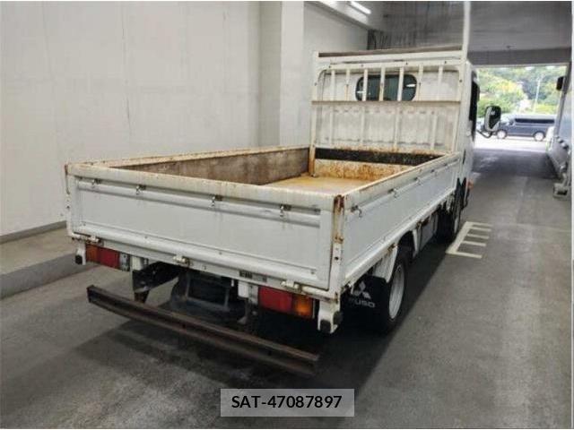 MITSUBISHI FUSO CANTER GUTS 2016-03 8814703-3