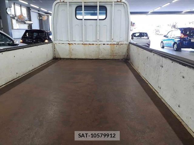 MITSUBISHI FUSO CANTER 2005-04 8816307-6