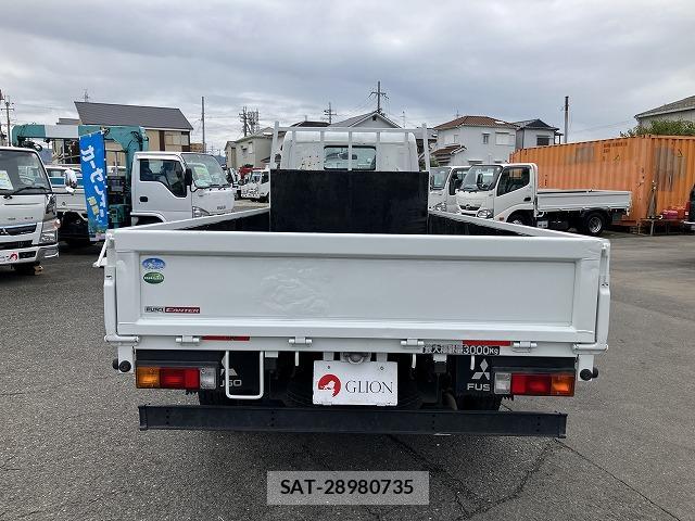 MITSUBISHI FUSO CANTER 2019-07 8817449-6