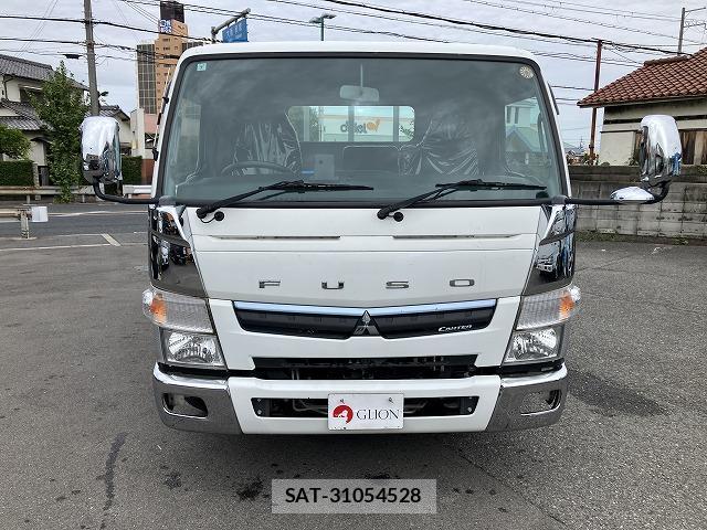 MITSUBISHI FUSO CANTER 2019-07 8817450-1