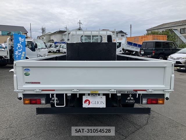 MITSUBISHI FUSO CANTER 2019-07 8817450-5