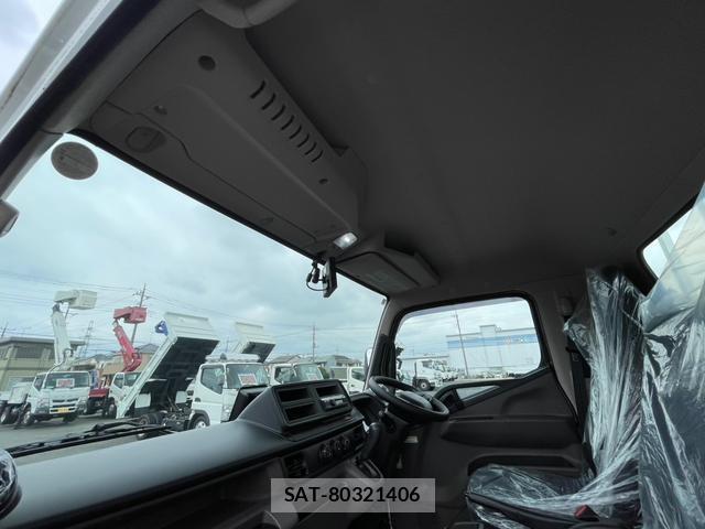 MITSUBISHI FUSO CANTER 2025-12 8817872-16