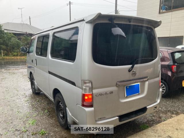 Nissan Caravan 2008-03 8812420-13