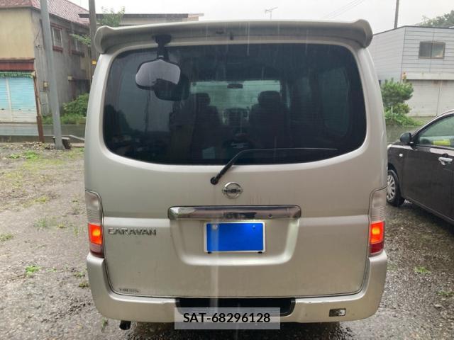 Nissan Caravan 2008-03 8812420-2