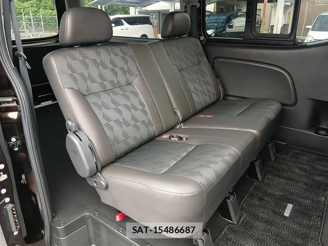 Nissan Caravan 2023-06 8812815-15