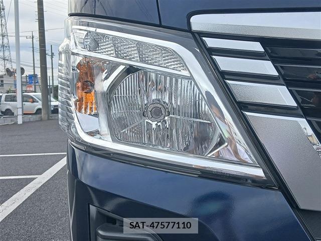 Nissan Caravan 2022-05 8812820-10