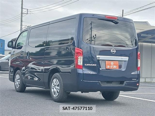 Nissan Caravan 2022-05 8812820-6