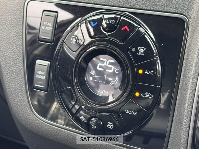 Nissan Caravan 2026-08 8815201-14