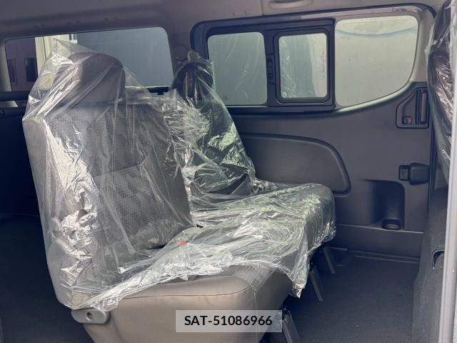 Nissan Caravan 2026-08 8815201-18