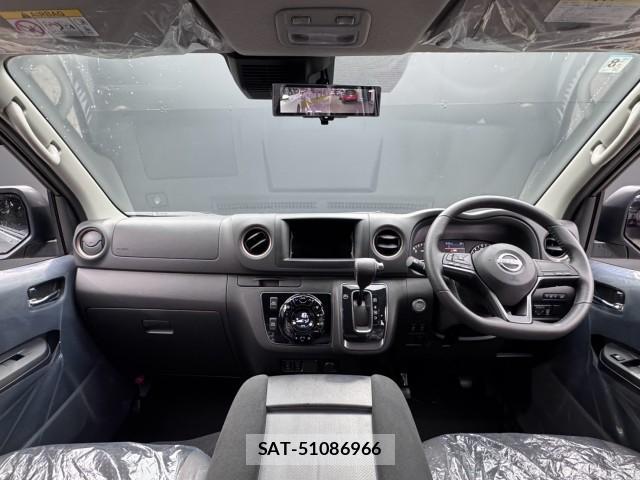 Nissan Caravan 2026-08 8815201-2
