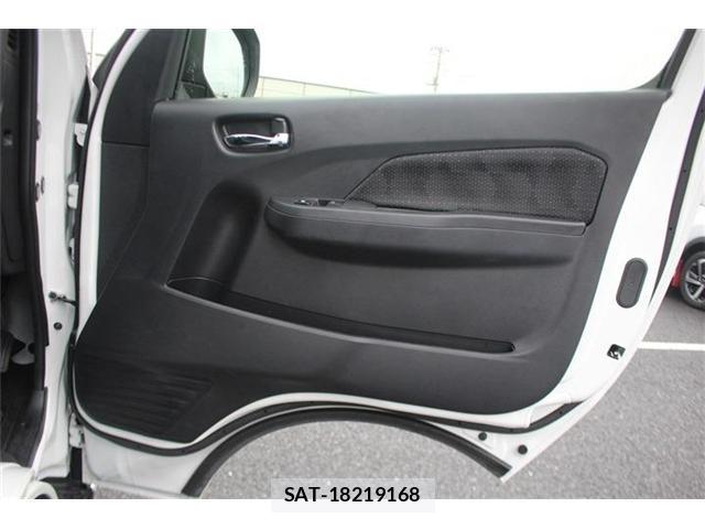 Nissan Caravan 2024-03 8815681-18