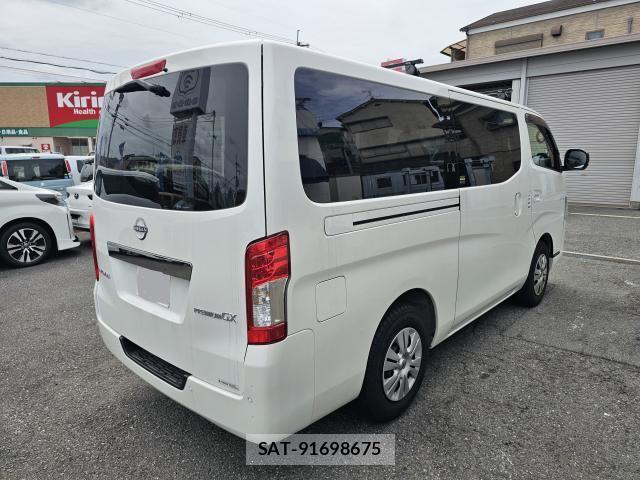 Nissan Caravan 2025-10 8815808-1