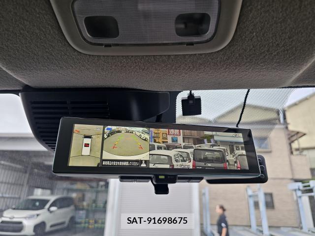 Nissan Caravan 2025-10 8815808-11