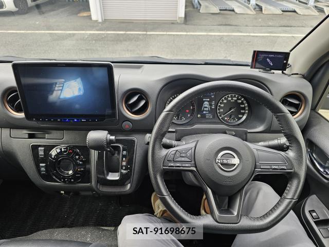 Nissan Caravan 2025-10 8815808-2