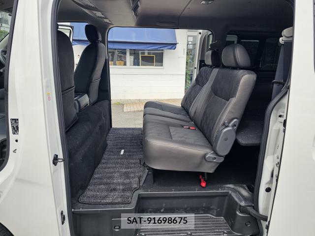 Nissan Caravan 2025-10 8815808-6