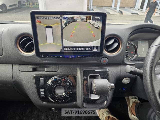 Nissan Caravan 2025-10 8815808-8
