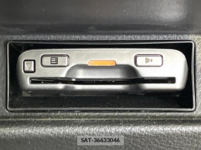 Mazda CAROL 2017-02 8814734-4