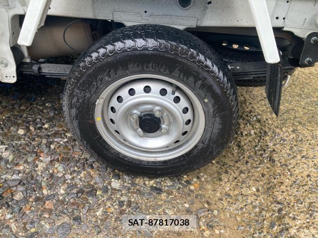 Suzuki CARRY TRUCK 2024-08 8812347-5