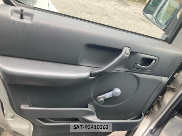Suzuki CARRY TRUCK 2003-10 8813530-11