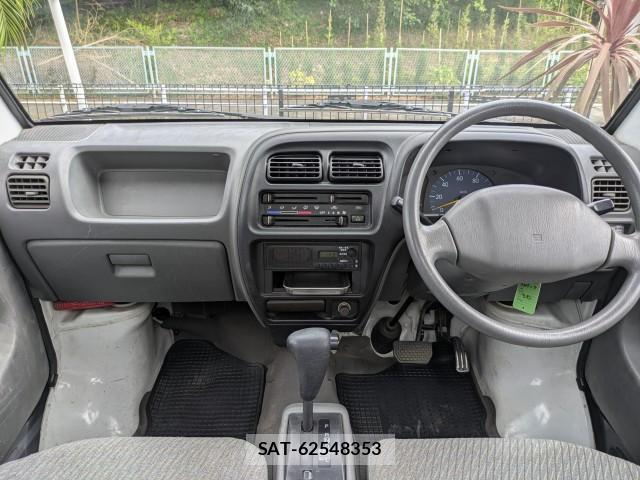 Suzuki CARRY TRUCK 2000 8813742-2