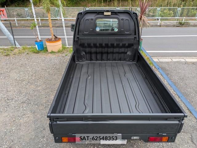 Suzuki CARRY TRUCK 2000 8813742-8