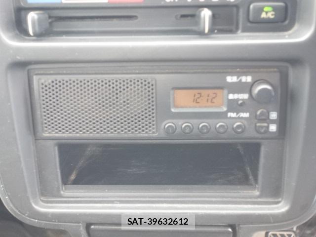 Suzuki CARRY TRUCK 2012-10 8815299-9