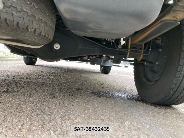 Suzuki CARRY TRUCK 2016-10 8815654-5