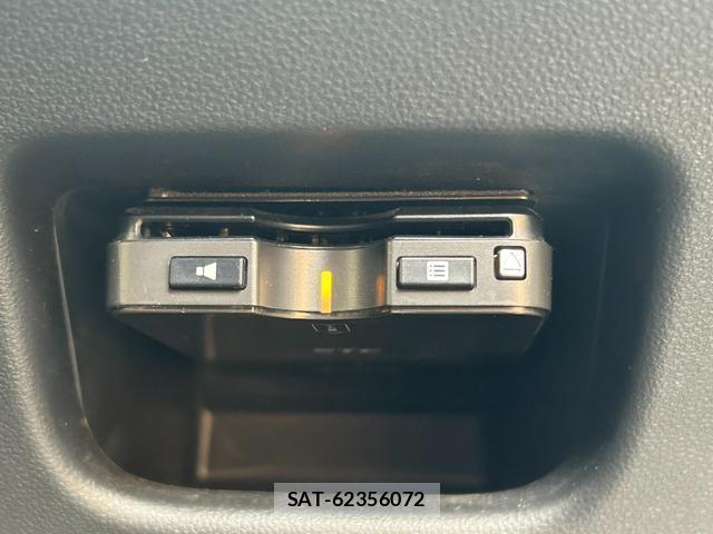 Daihatsu CAST 2018-02 8815045-4