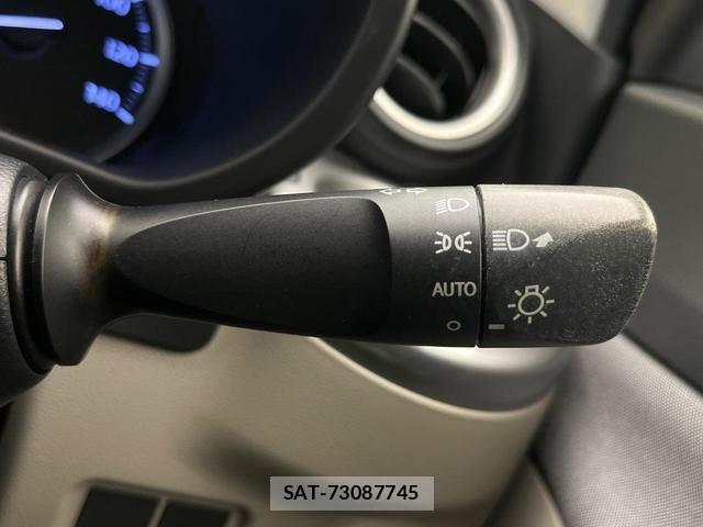 Daihatsu CAST 2016-07 8817526-6